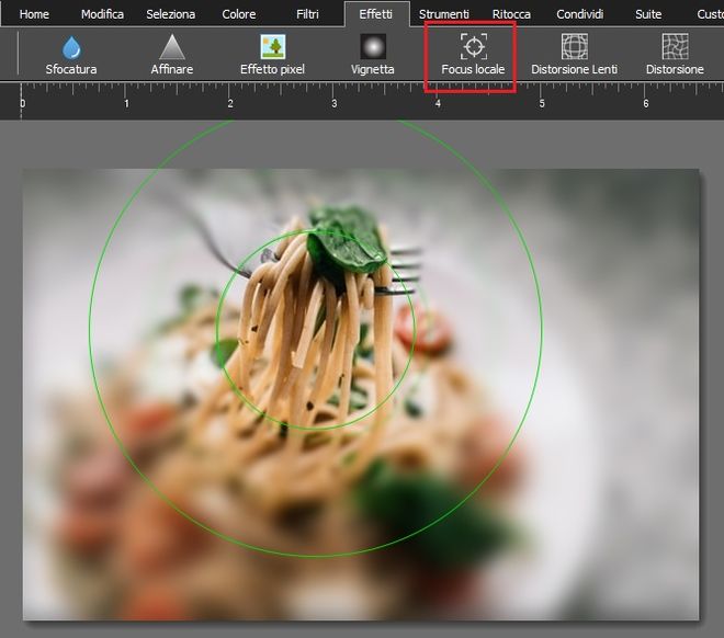 Immagine che mostra come sfocare i bordi delle immagini in WBMP in PhotoPad Editor di Foto